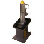 Pit jack for rail vehicles